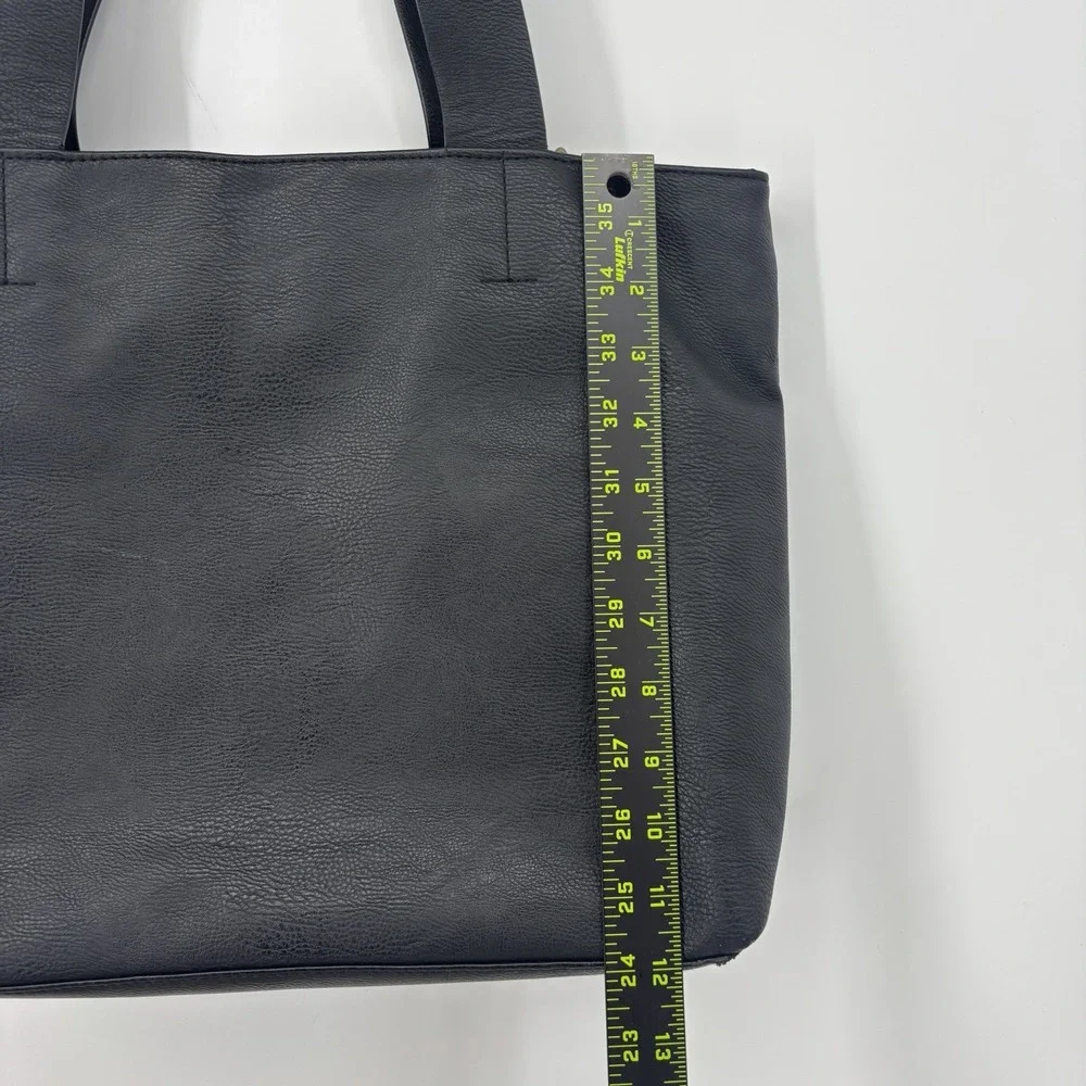 UNIVERSAL‎ THREAD Womens Shoulder BAG Book Laptop Work Faux Leather Suede DEFECT